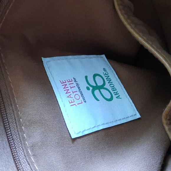 Jeanne Lottie Exclusively for Arbonne shoulder bag with strap - Picture 3 of 7